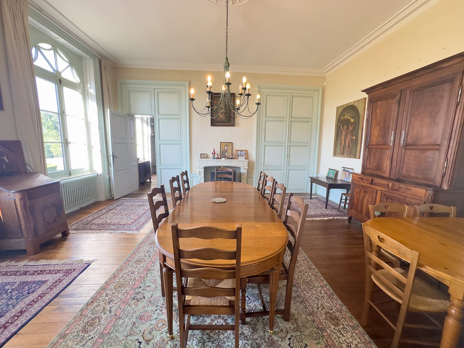 Dining room | Holiday château in Nouvelle-Aquitaine