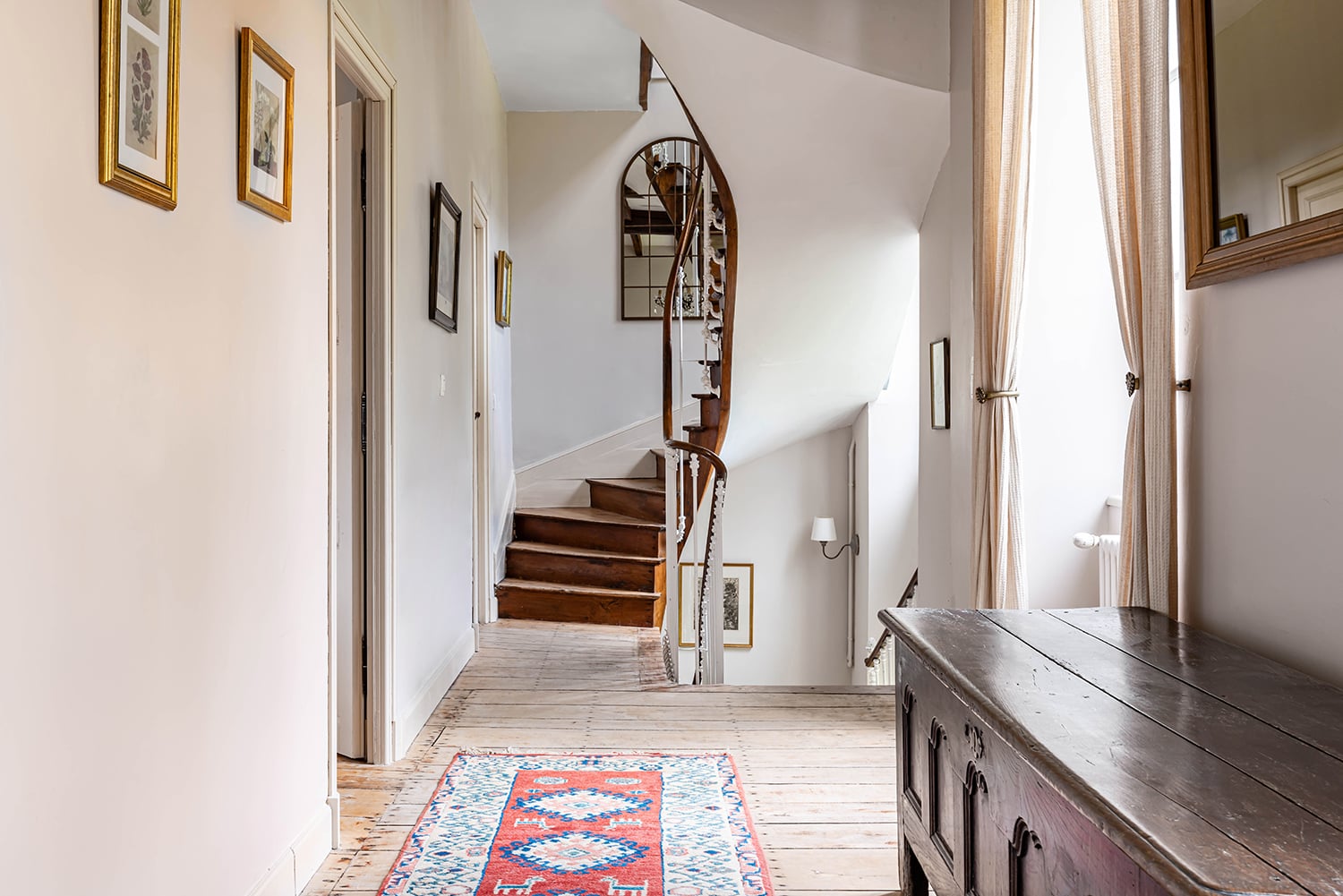 1st floor hallway | Holiday home in Nouvelle-Aquitaine