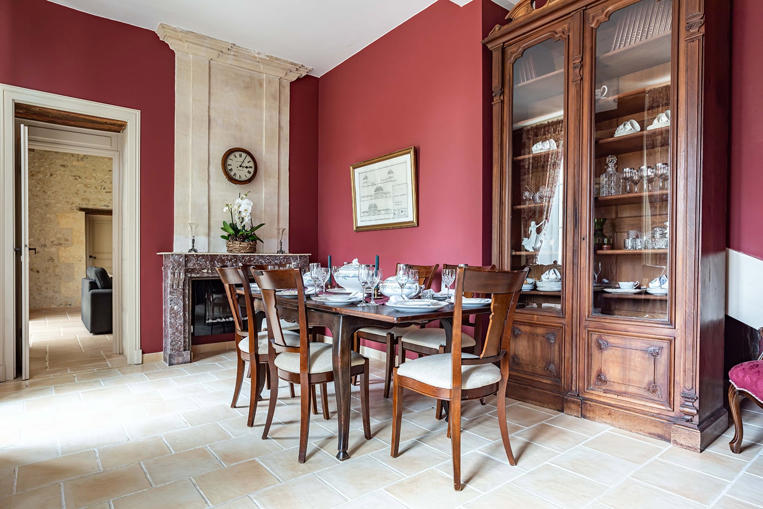 Dining room | Holiday home in Nouvelle-Aquitaine