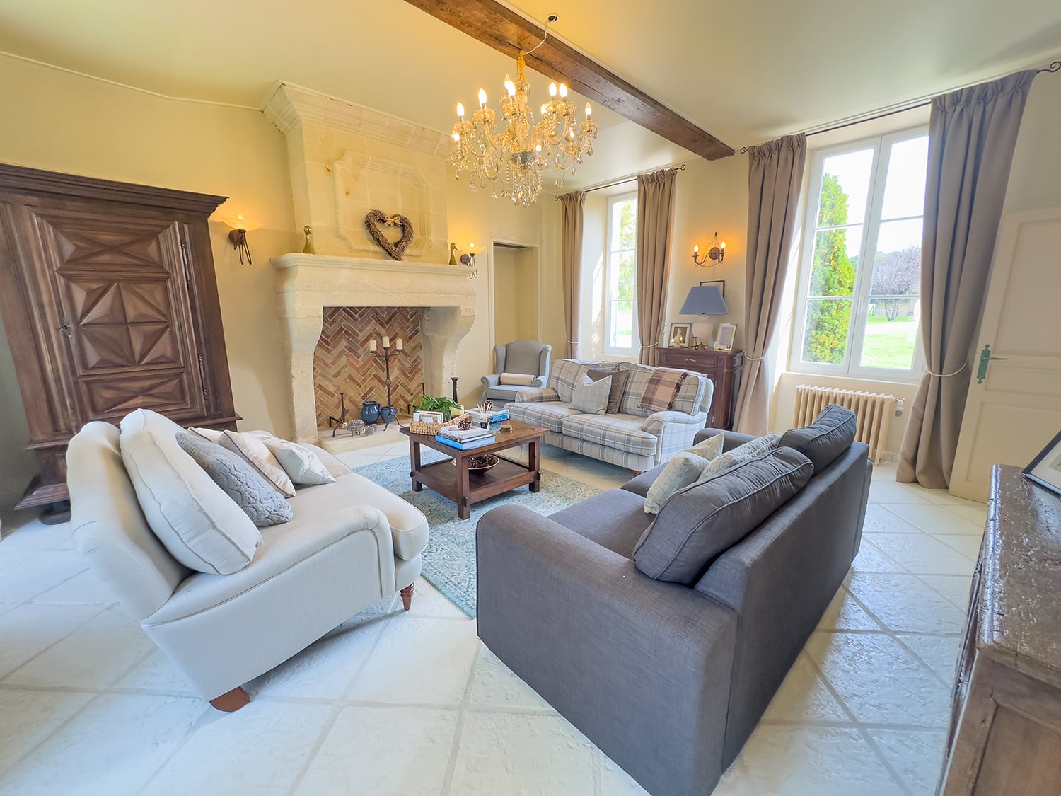 Sitting room| Vacation château in Nouvelle-Aquitaine