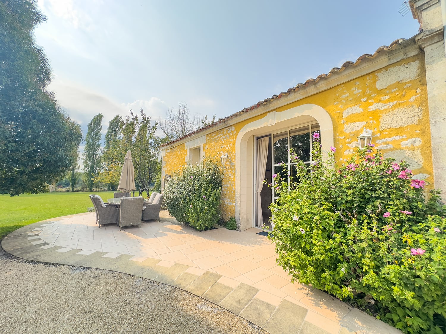 Vacation château in Nouvelle-Aquitaine