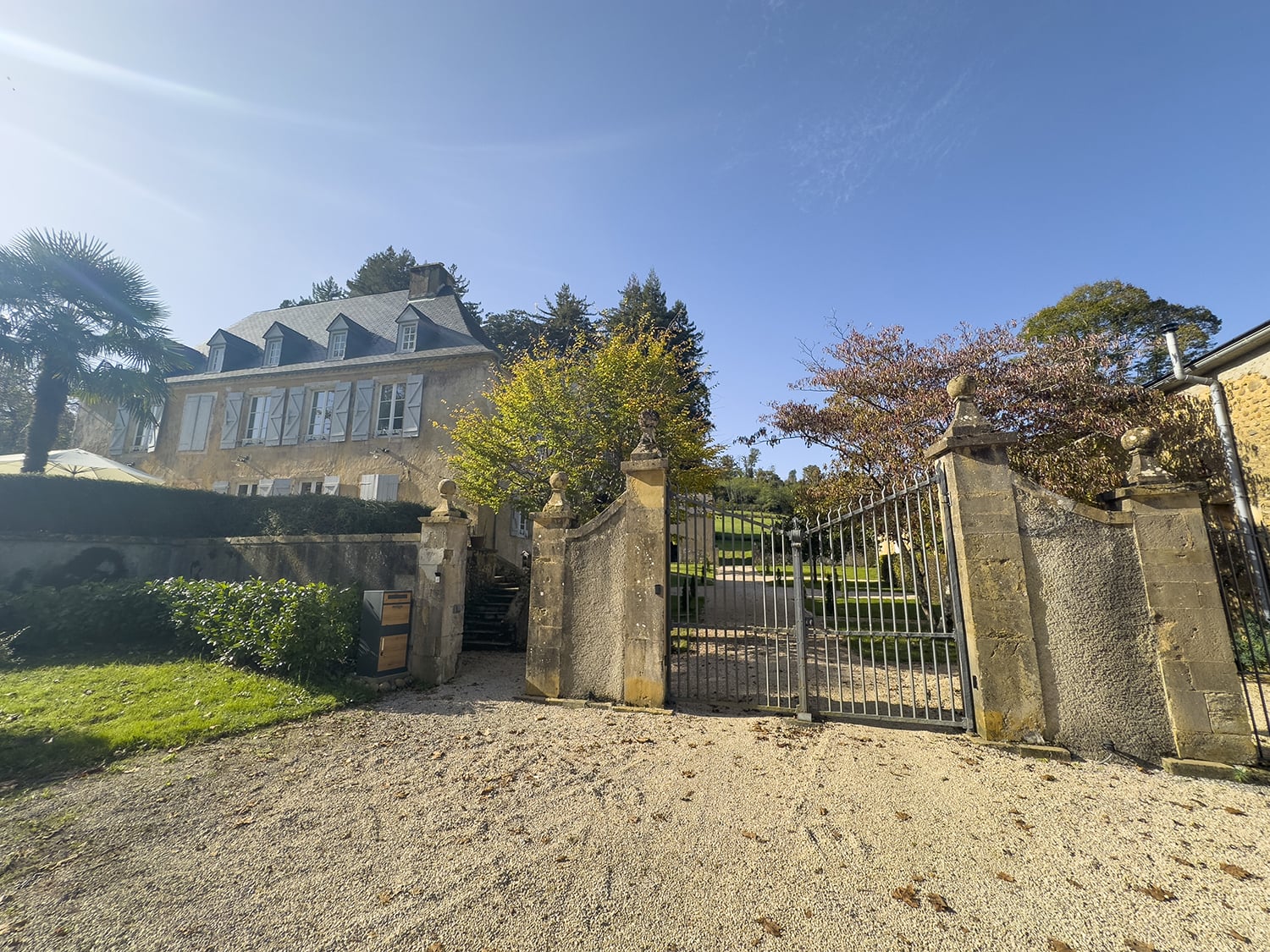 Holiday château in Nouvelle-Aquitaine