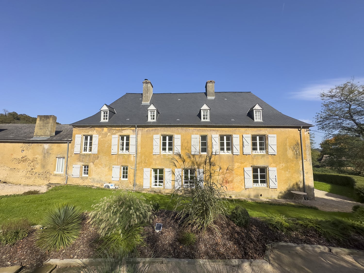 Holiday château in Nouvelle-Aquitaine