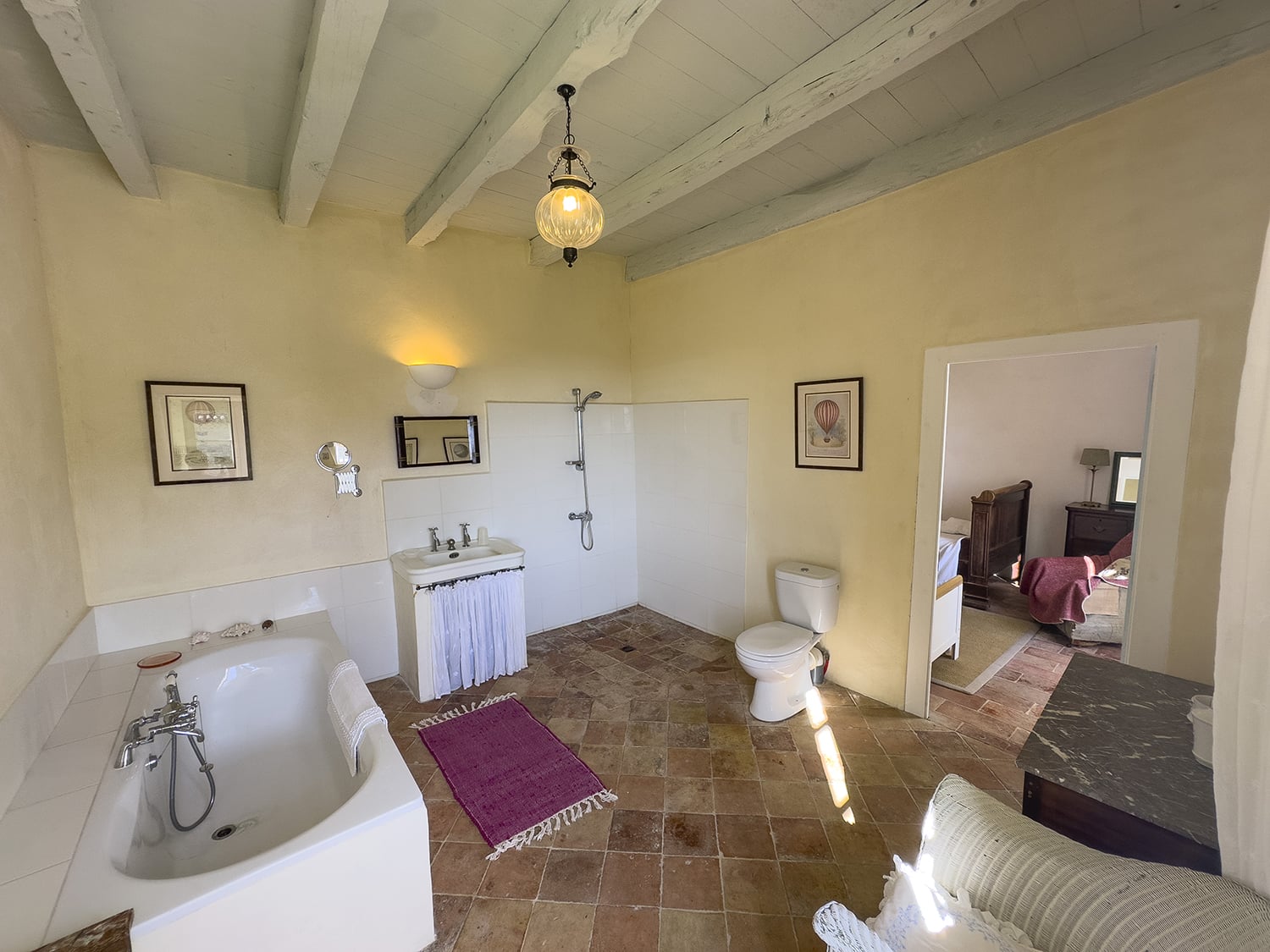 Bathroom | Holiday home near Sauveterre