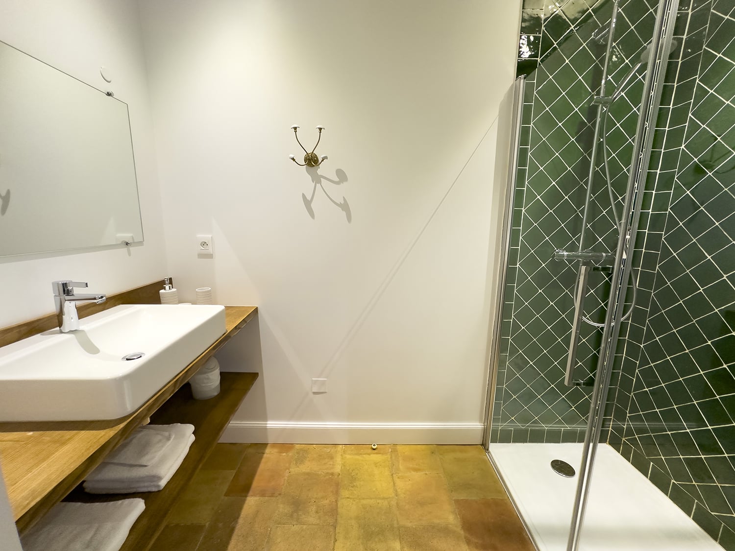 Bathroom | Holiday home with private pool in Tarn