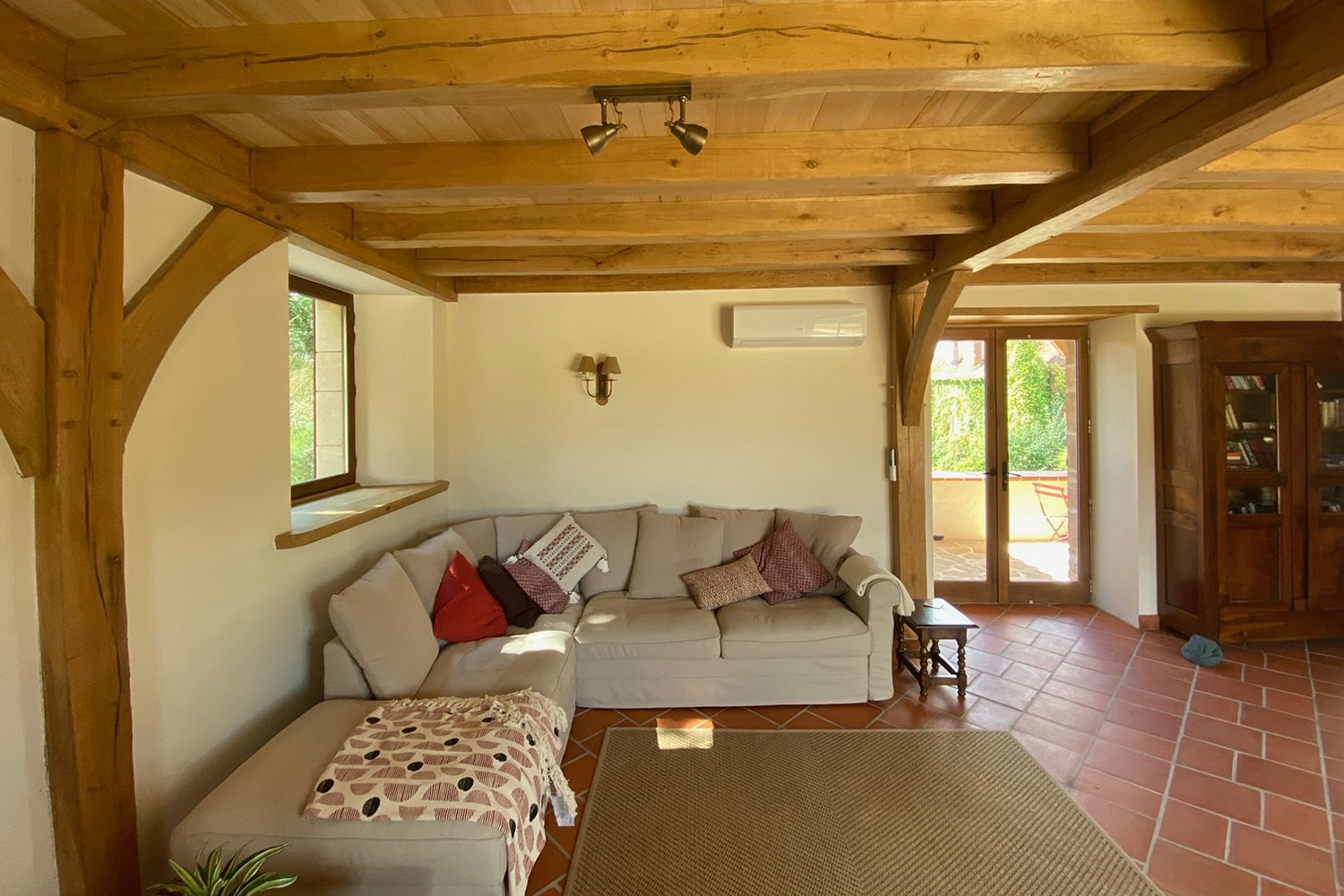 Sitting room | Holiday home in Nouvelle-Aquitaine