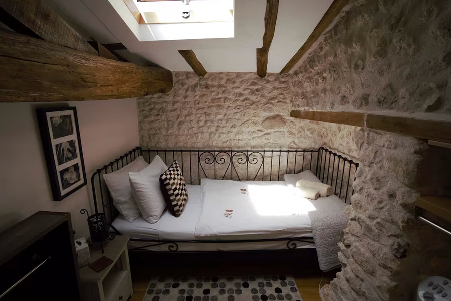 Bedroom | Holiday home in Nouvelle-Aquitaine