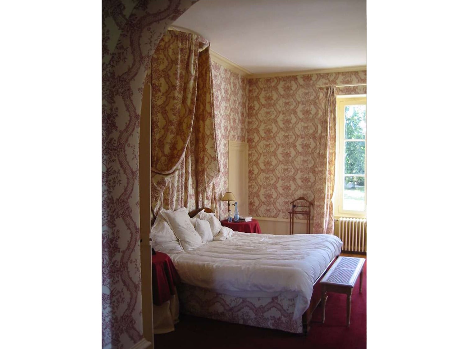 Bedroom | Holiday accommodation in Nouvelle-Aquitaine