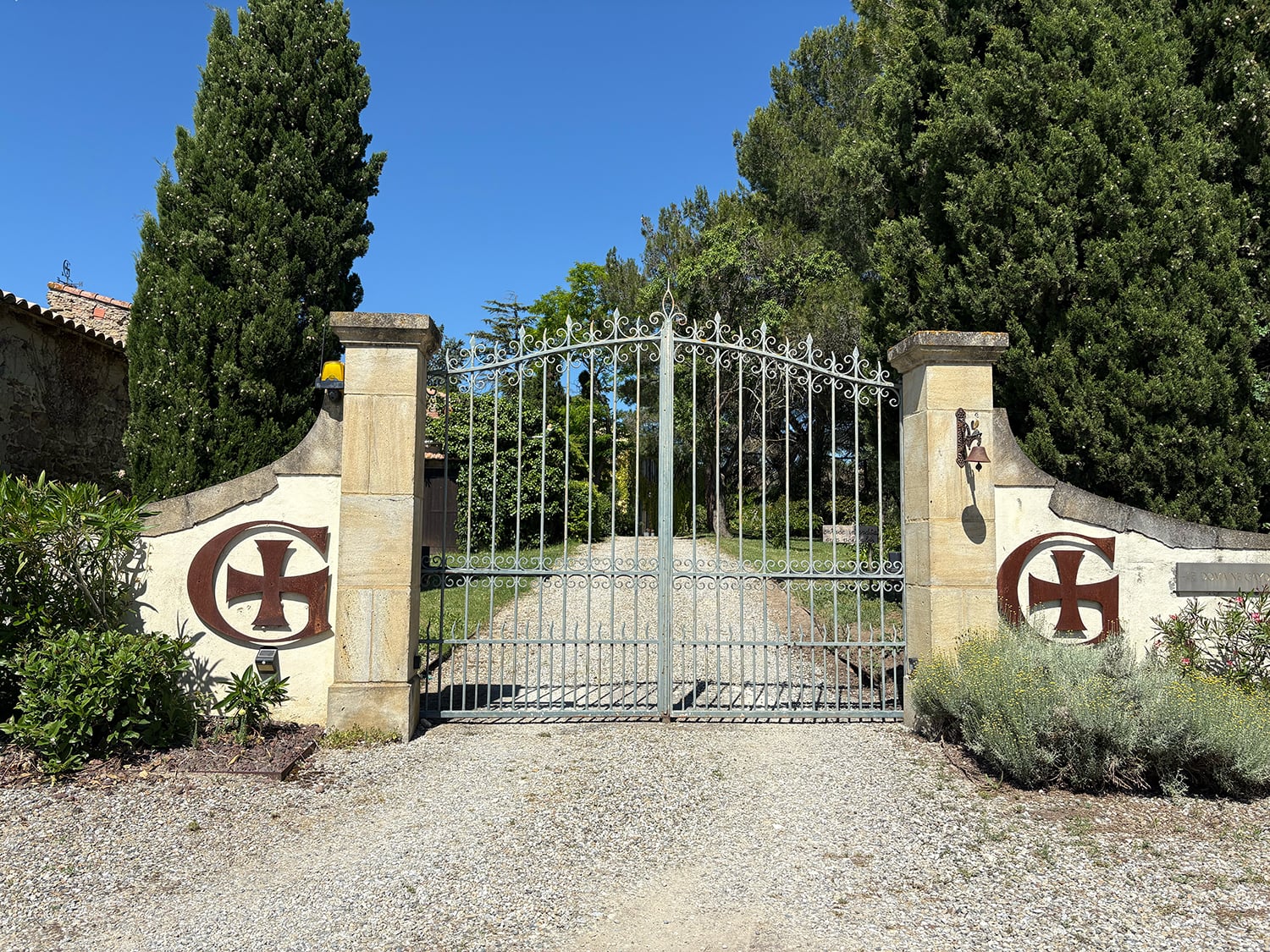 Entrance gates Entrance gates