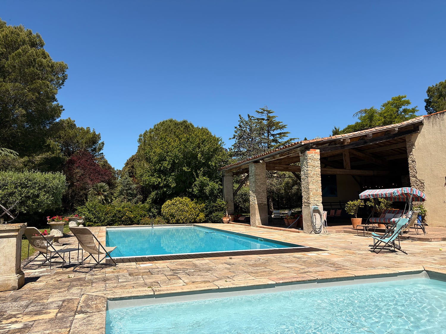 Private pool Private pool