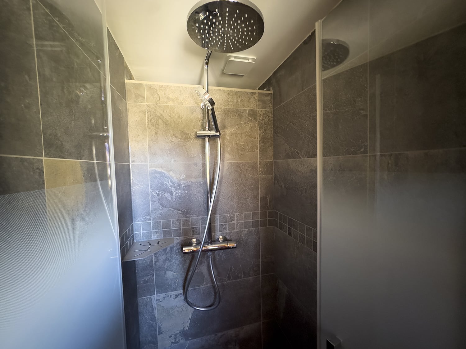 Bathroom | Chalet in Hautes-Pyrénées