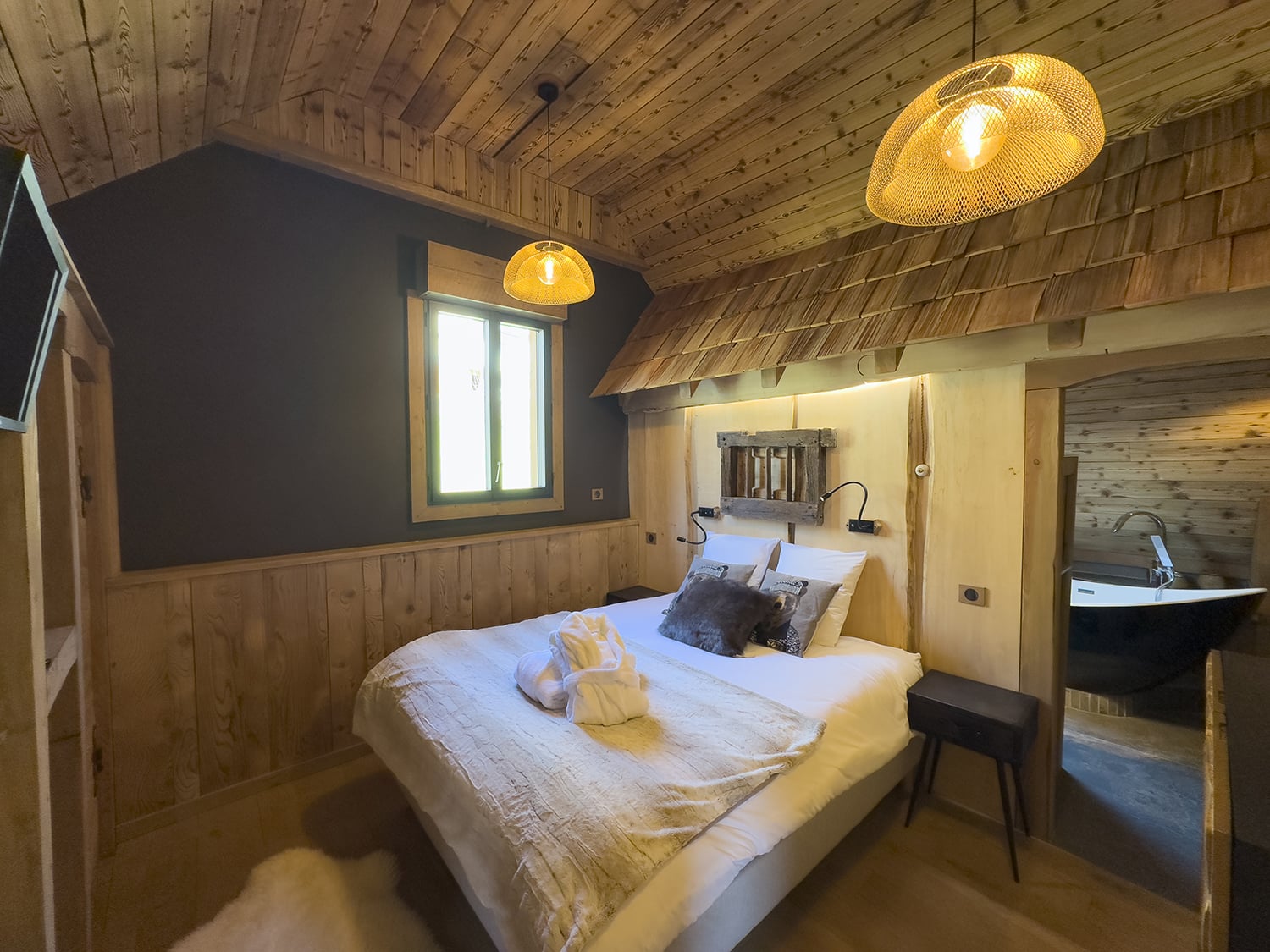 Bedroom | Chalet in Hautes-Pyrénées