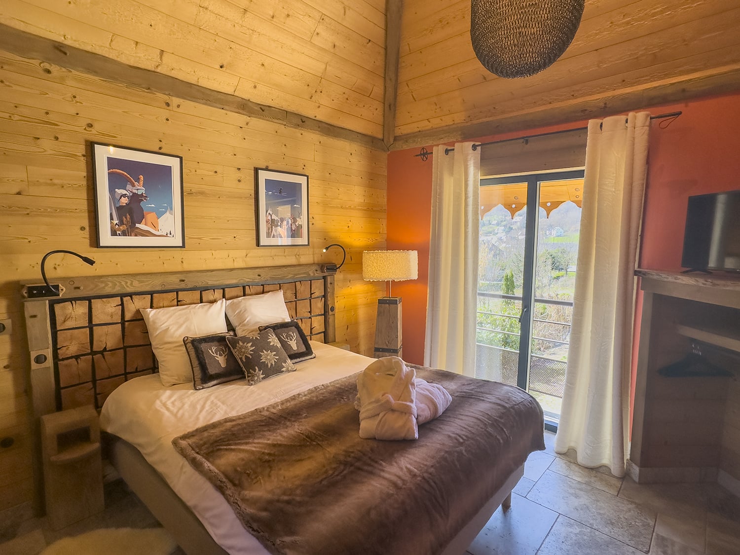 Bedroom | Chalet in Hautes-Pyrénées