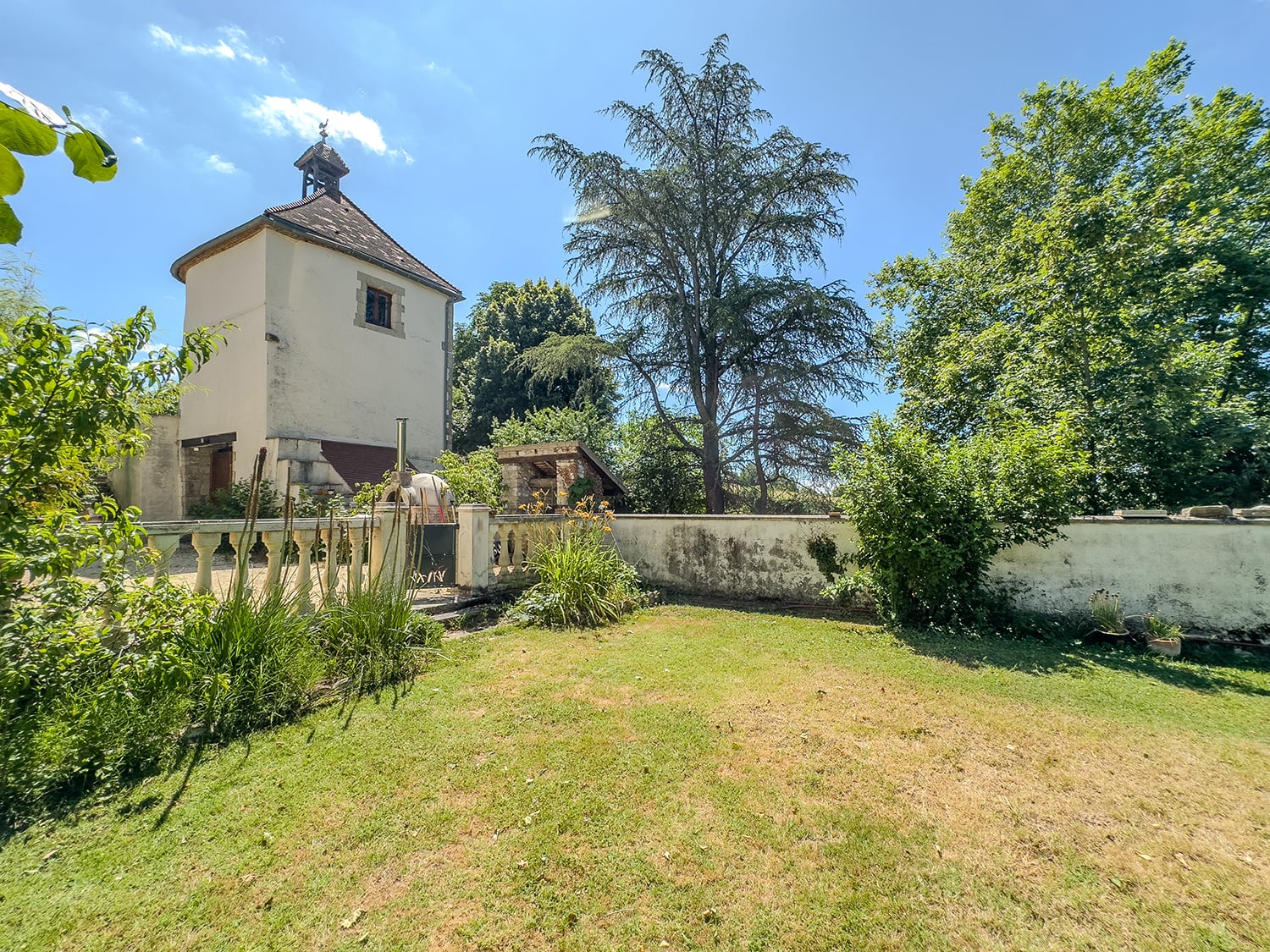 Pigeonnier in Auvergne-Rhône-Alpes Pigeonnier in Auvergne-Rhône-Alpes