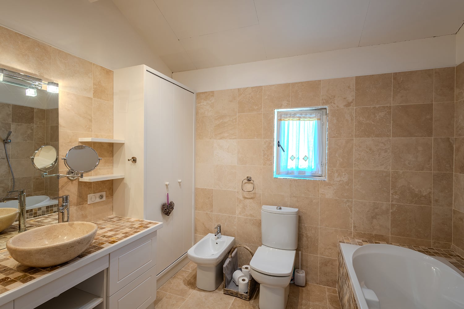 Bathroom | Holiday home in the Gers Bathroom | Holiday home in the Gers