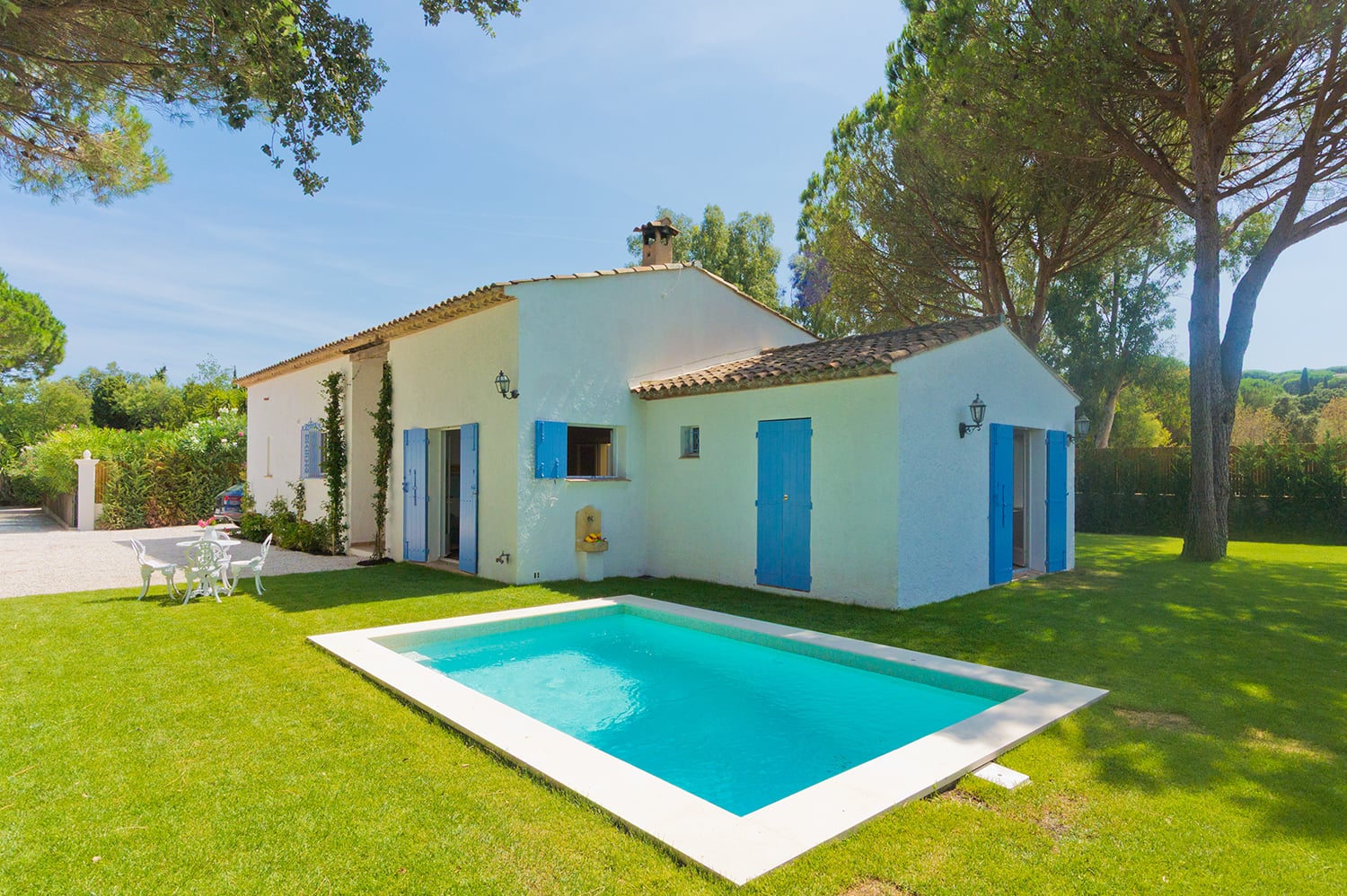 Provence holiday home with private pool Provence holiday home with private pool