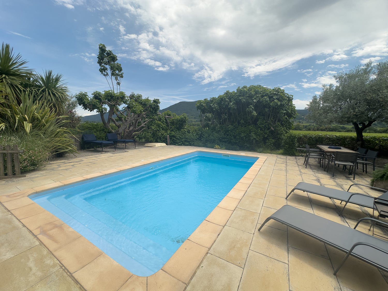 Private pool Private pool