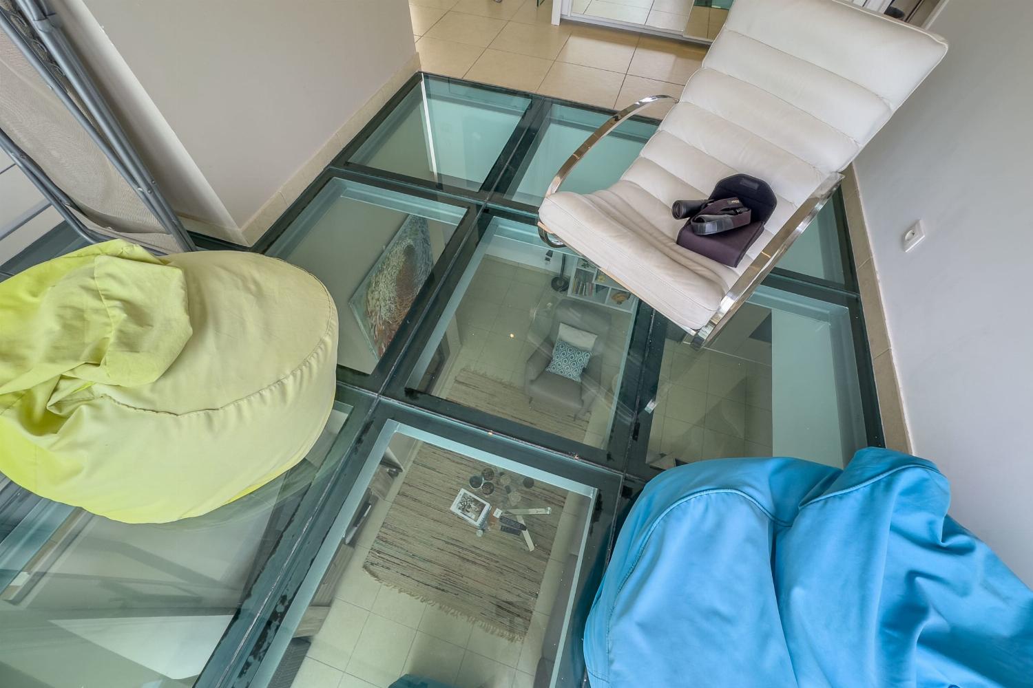 Glass floor | Holiday villa in Collioure