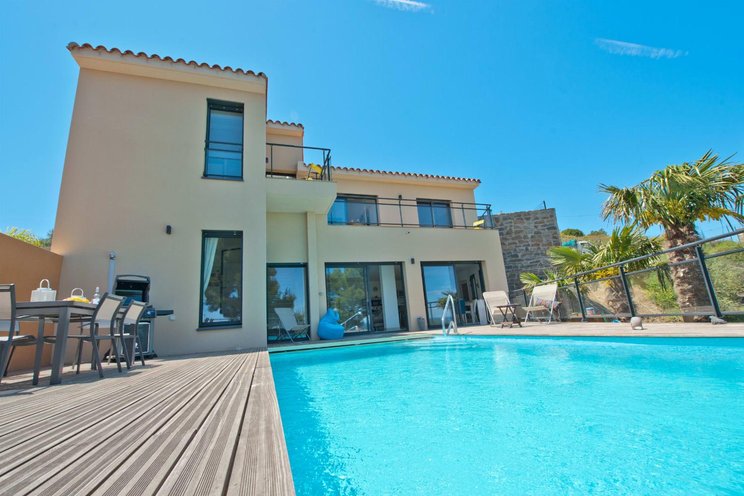 Holiday villa in Collioure with private heated pool