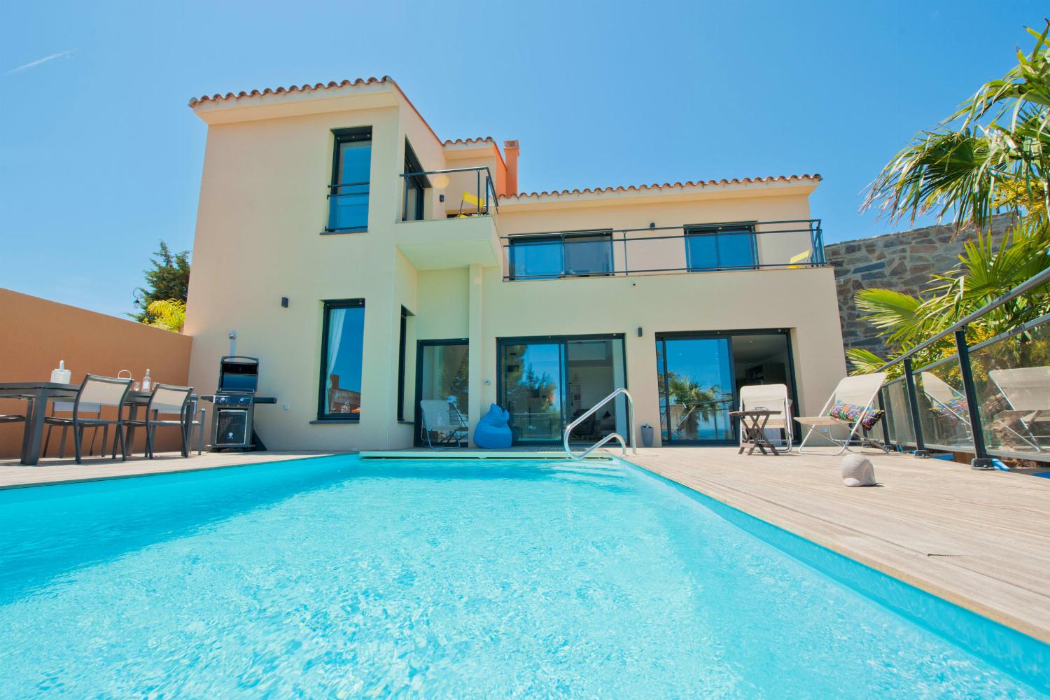 Holiday villa in Collioure with private heated pool