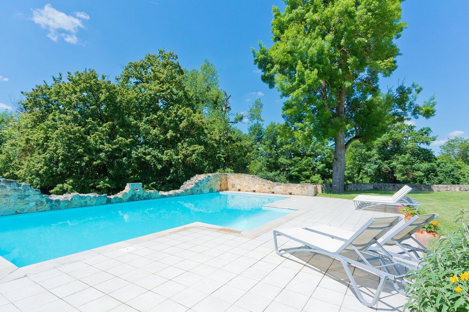 Private pool Private pool