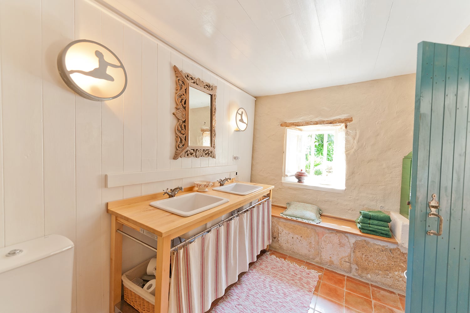 Bathroom | Rental home in Dordogne