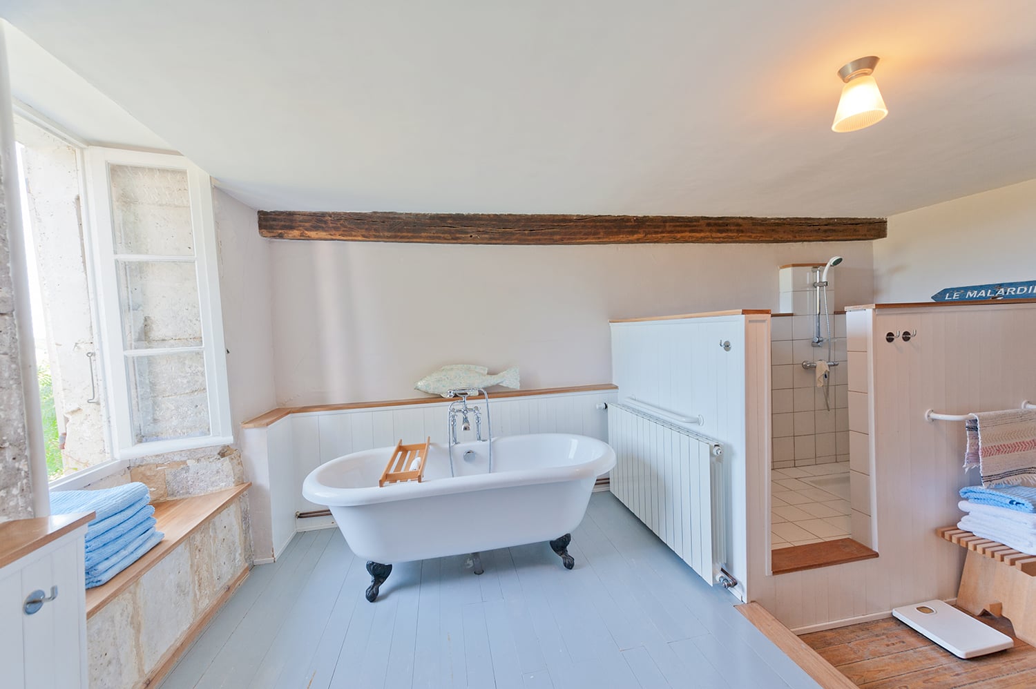 Bathroom | Rental home in Dordogne