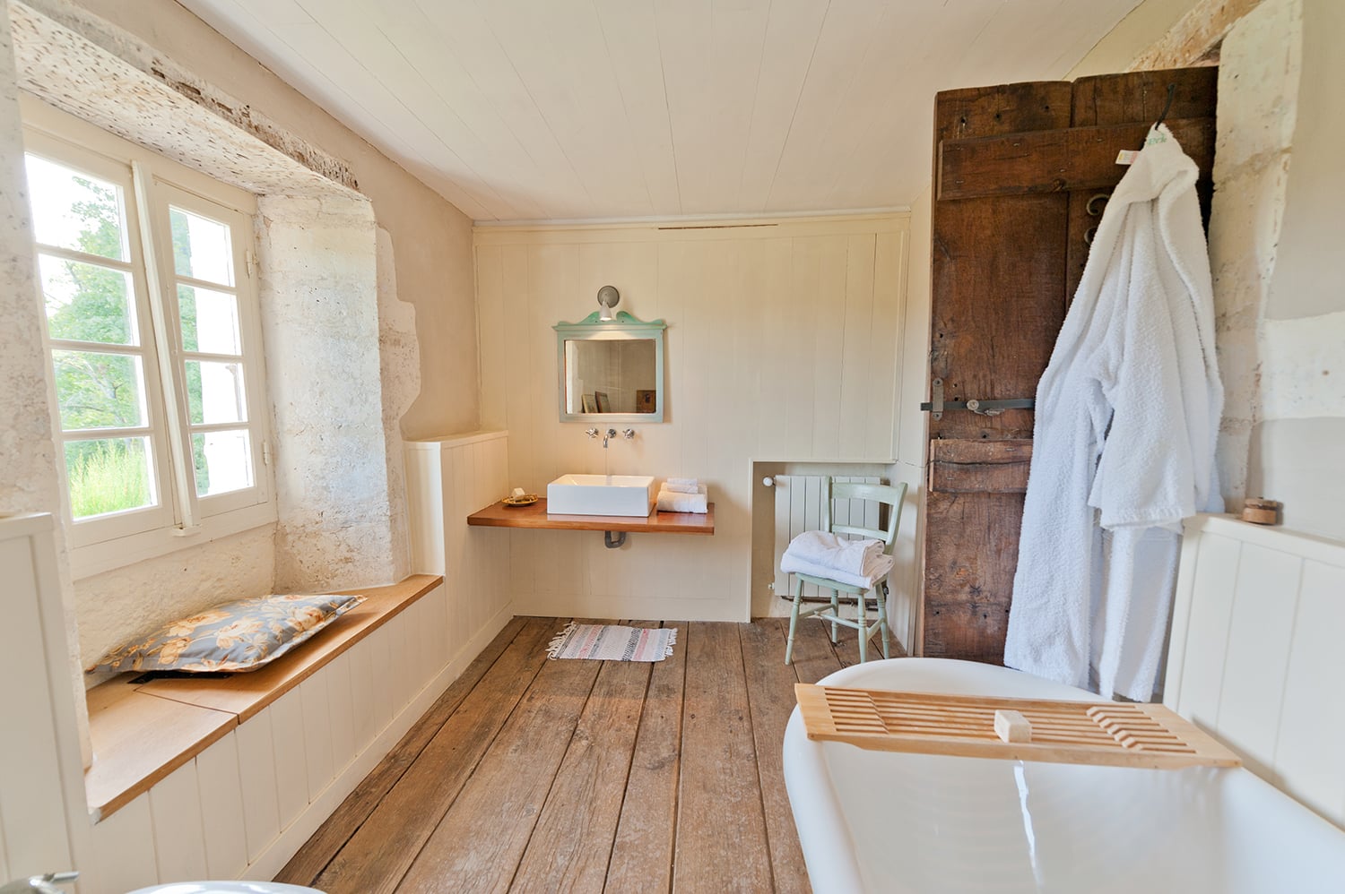 Bathroom | Rental home in Dordogne