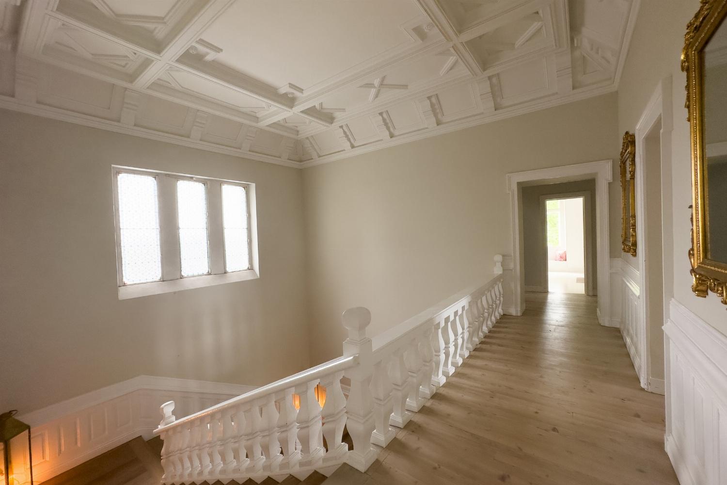 1st floor hallway | Holiday château in Pyrénées-Atlantiques