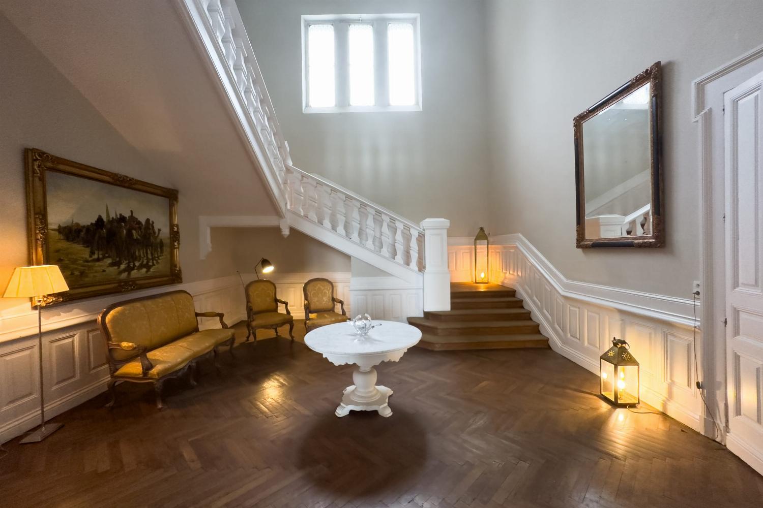 Staircase | Holiday château in Pyrénées-Atlantiques