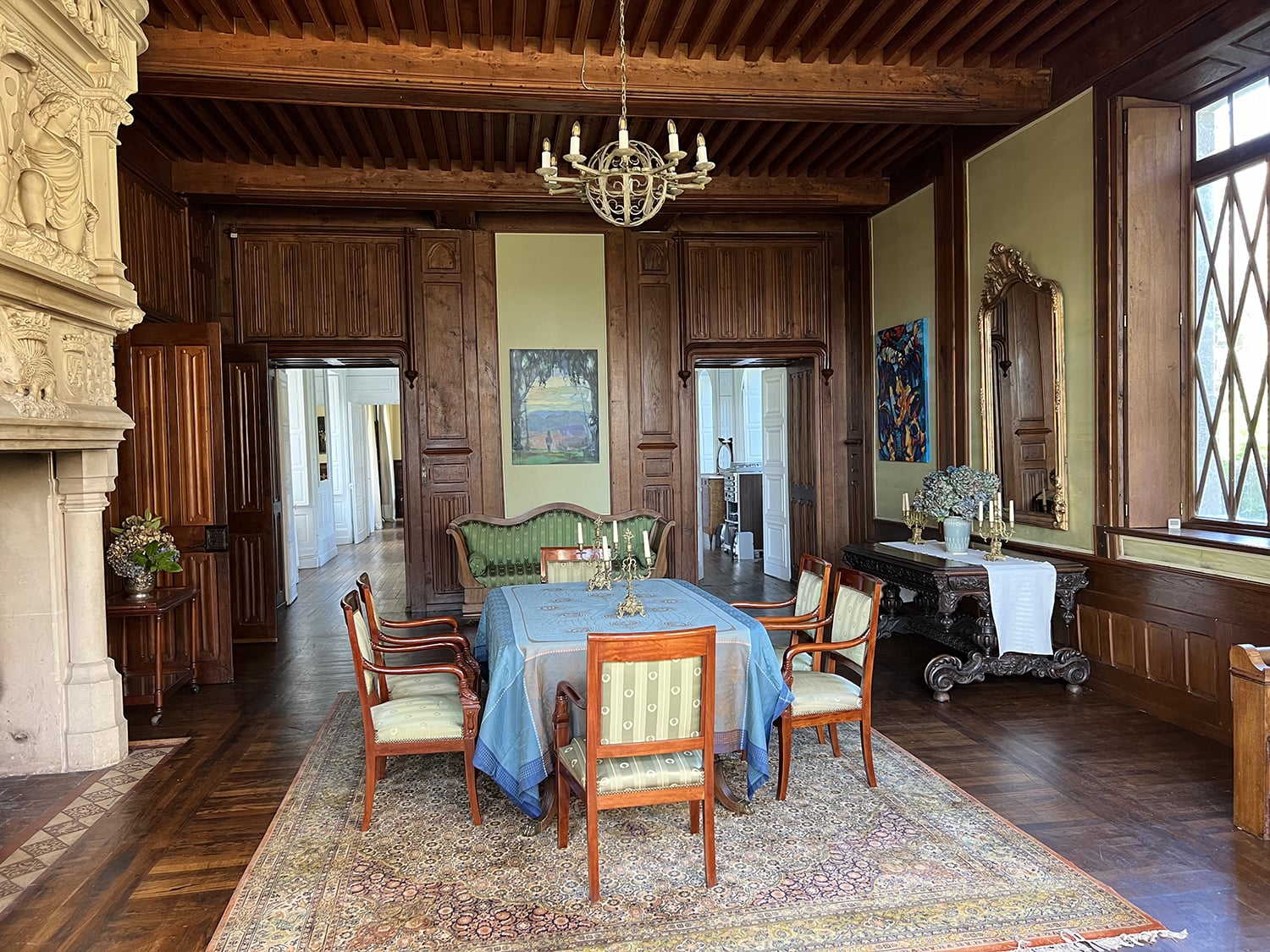 Dining room | Holiday château in Nouvelle-Aquitaine