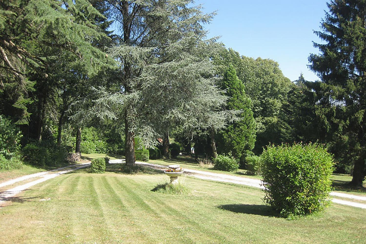 Garden | Holiday château in Charente