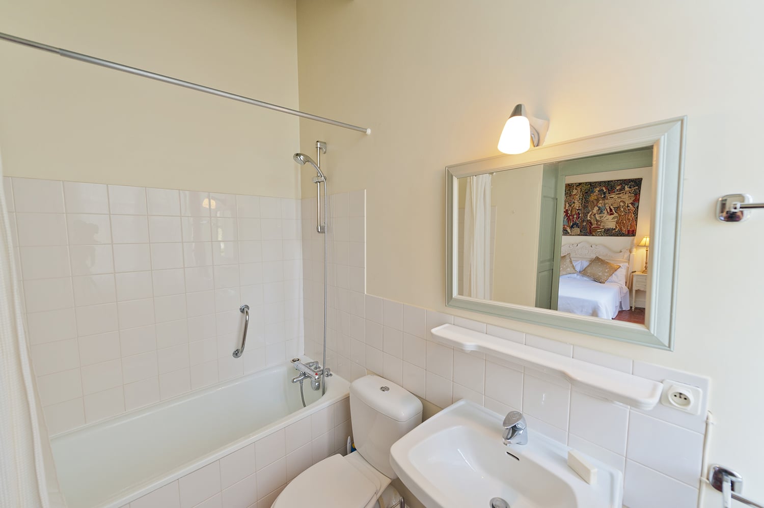 Bathroom | Holiday accommodation in Lisle-sur-Tarn