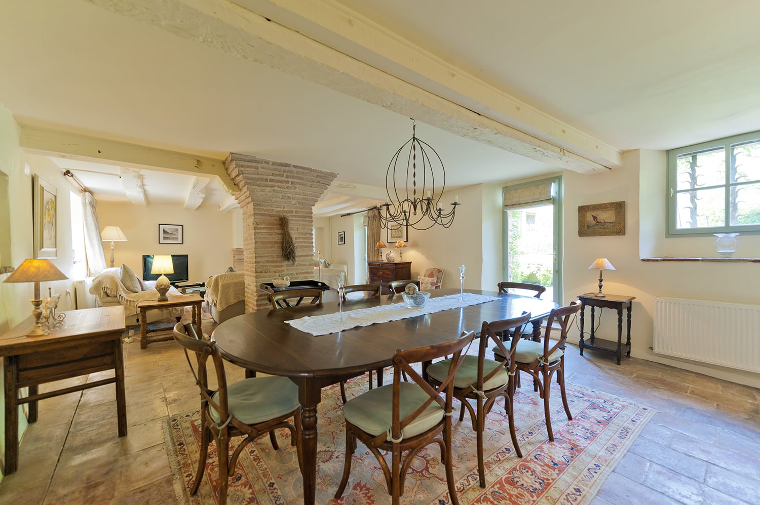 Dining room | Holiday accommodation in Lisle-sur-Tarn