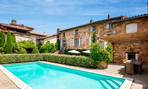 Holiday accommodation in Lisle-sur-Tarn with private pool