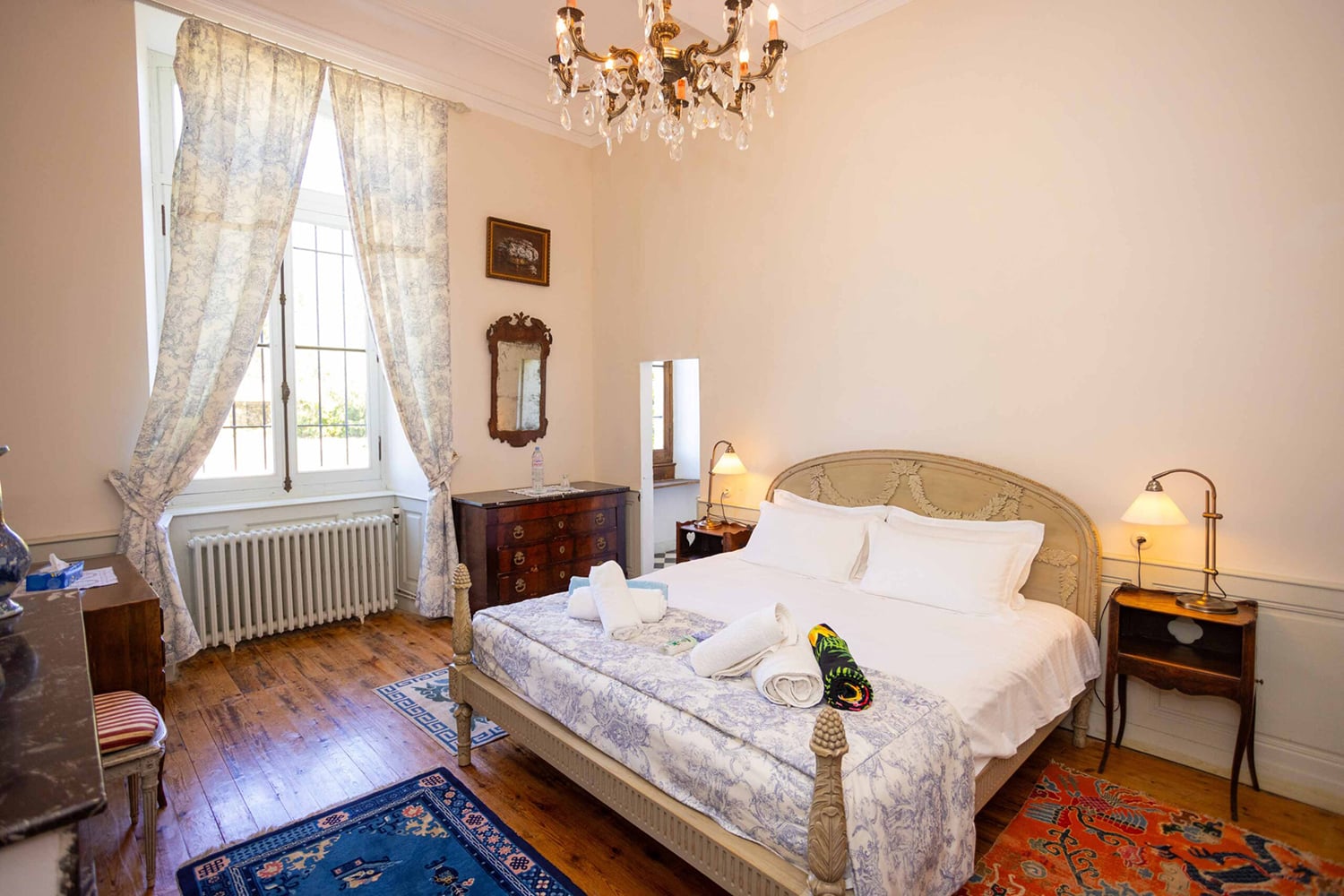 Bedroom | Holiday château in Haute-Garonne