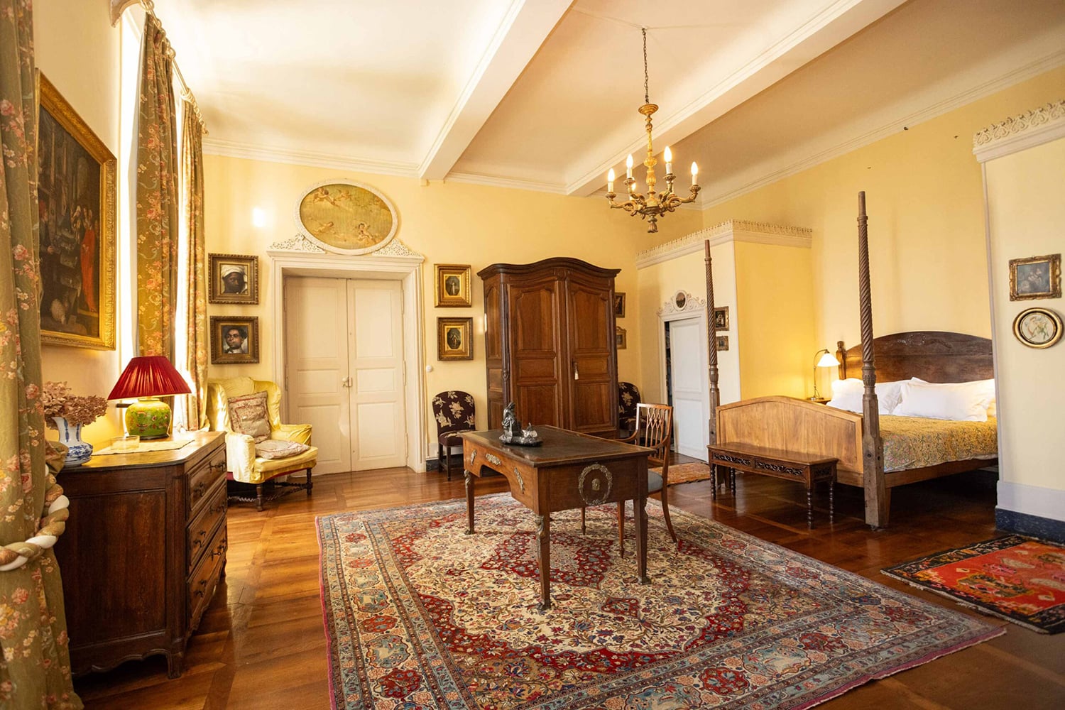 Bedroom | Holiday château in Haute-Garonne