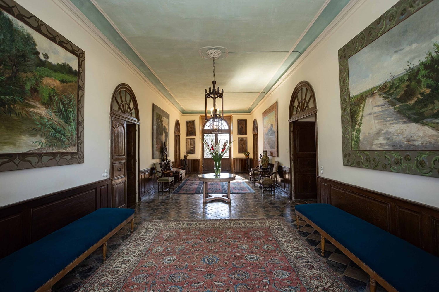 Hallway | Holiday château in Haute-Garonne