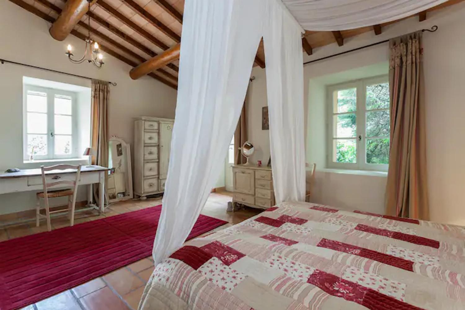 Bedroom | Holiday accommodation in Provence