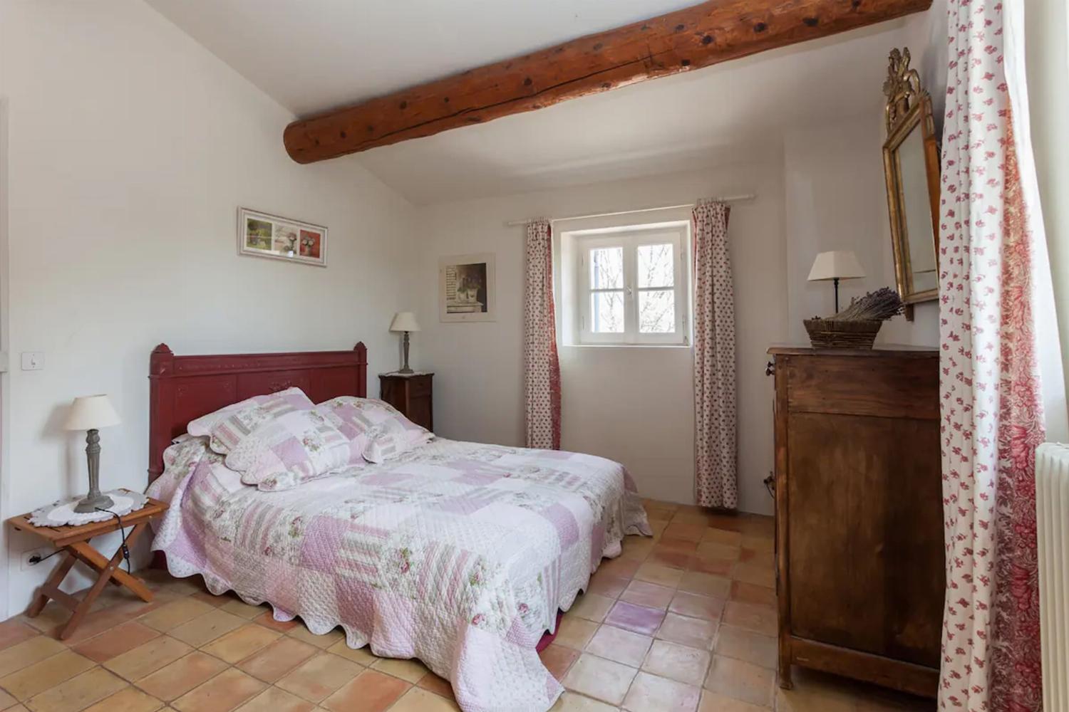 Bedroom | Holiday accommodation in Provence