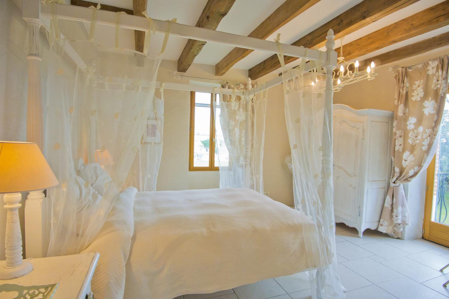 Bedroom | Rental home in Tarn-en-Garonne