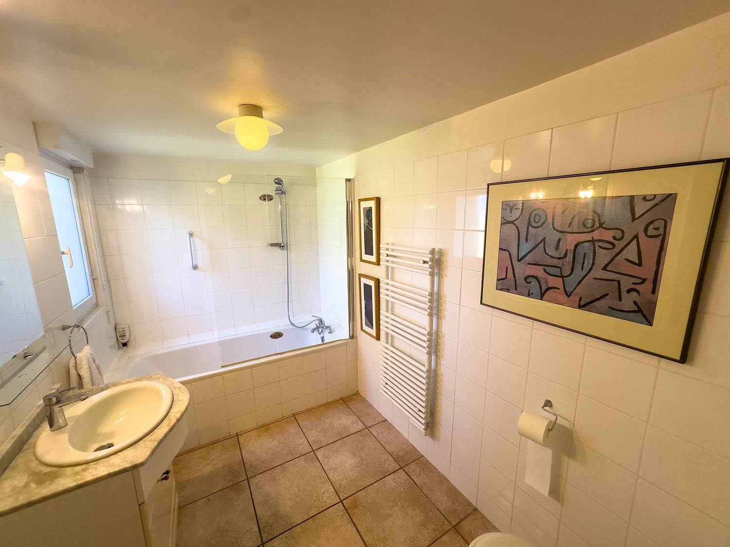 Bathroom | Rental home in Gers