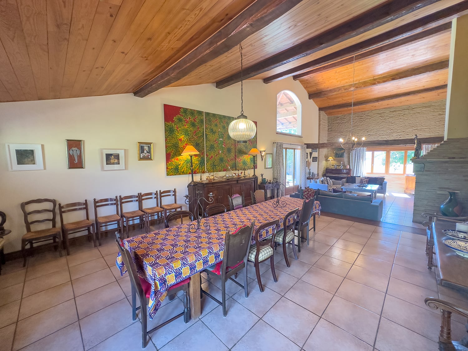 Dining room | Rental home in Gers