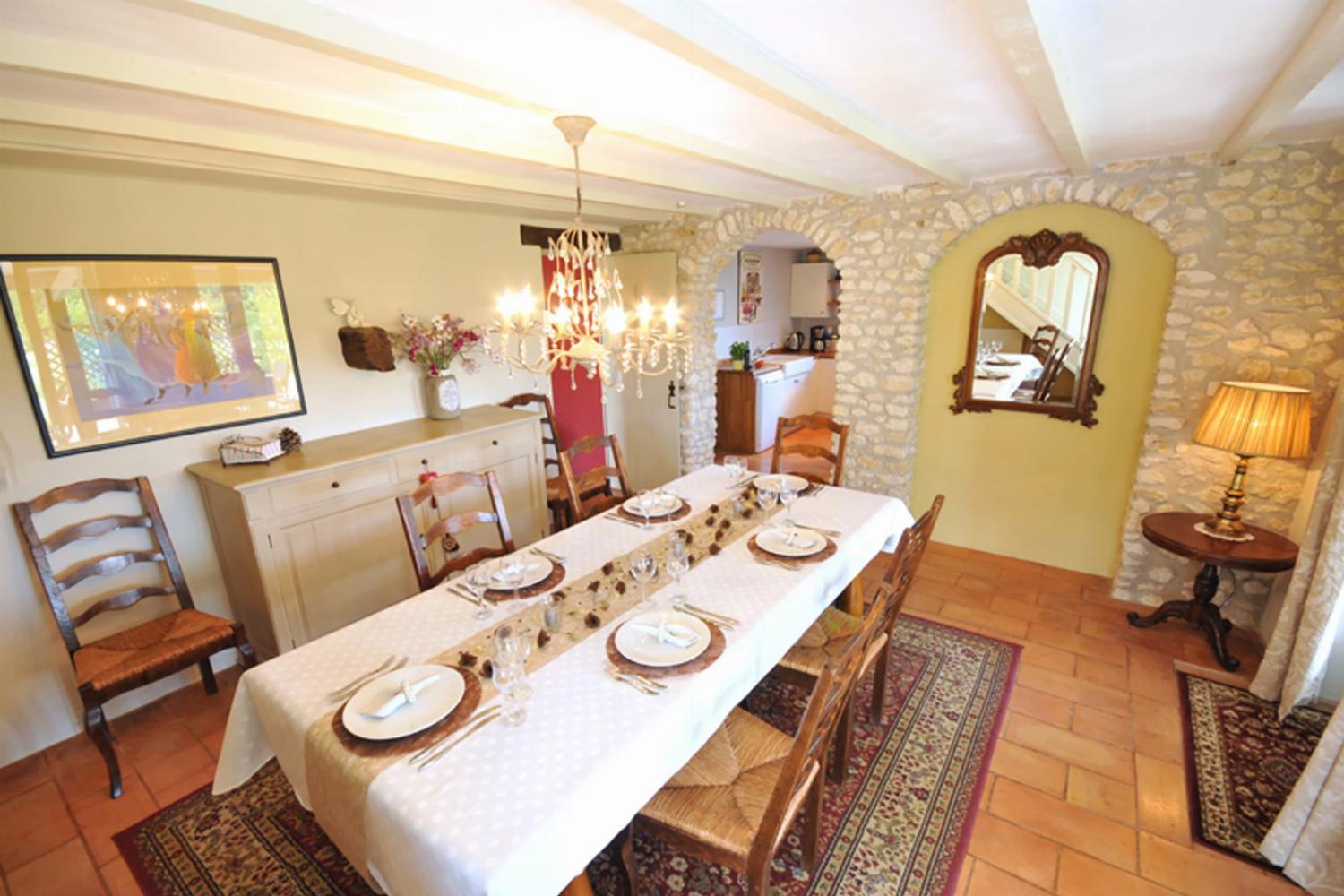 Dining room | Holiday accommodation in Dordogne