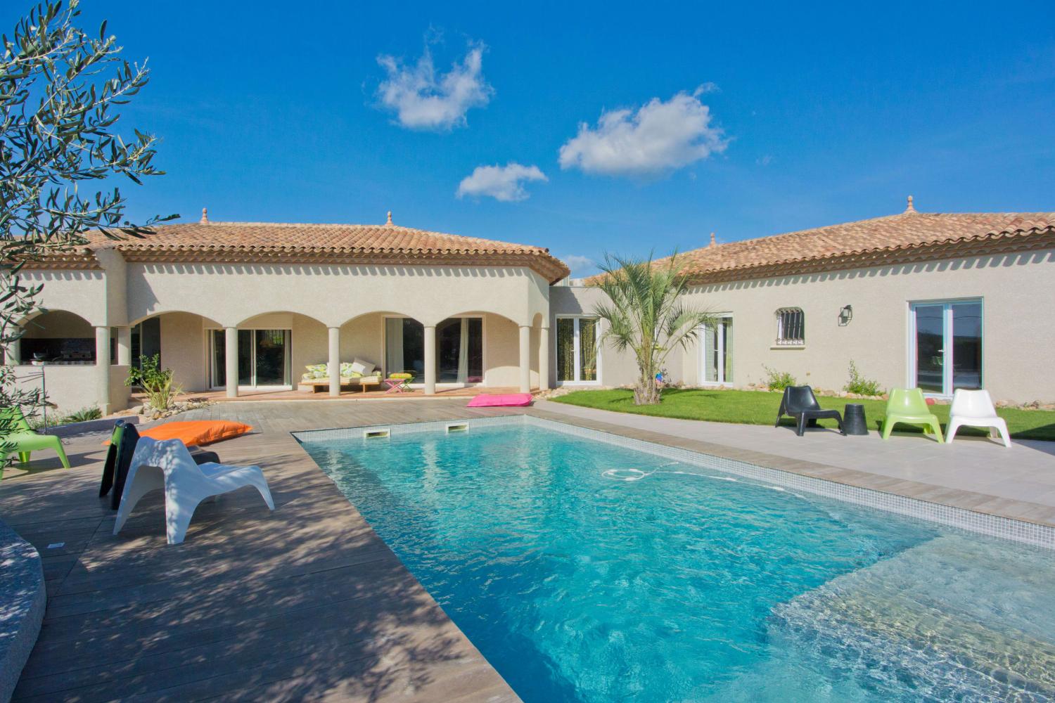 Holiday villa in South of France with private pool