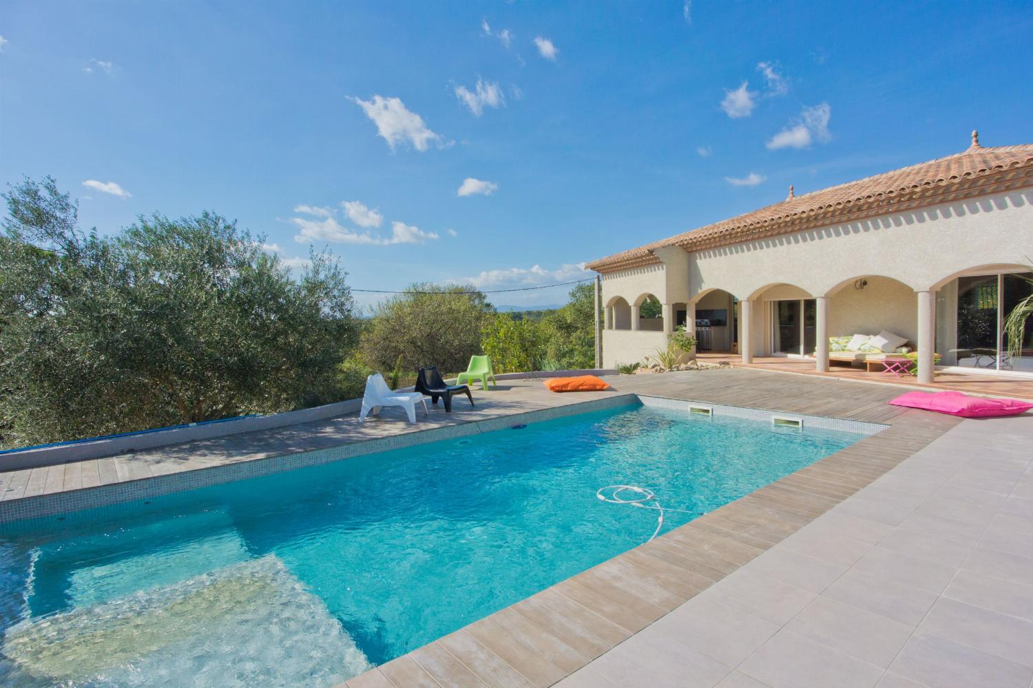 Holiday villa in South of France with private pool