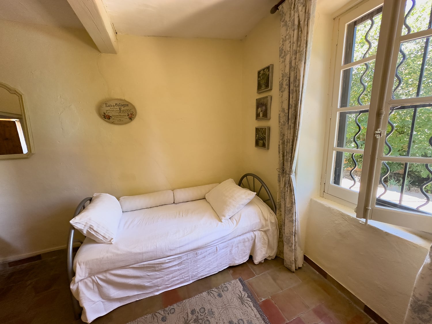 Bedroom | Holiday home in Pézenas