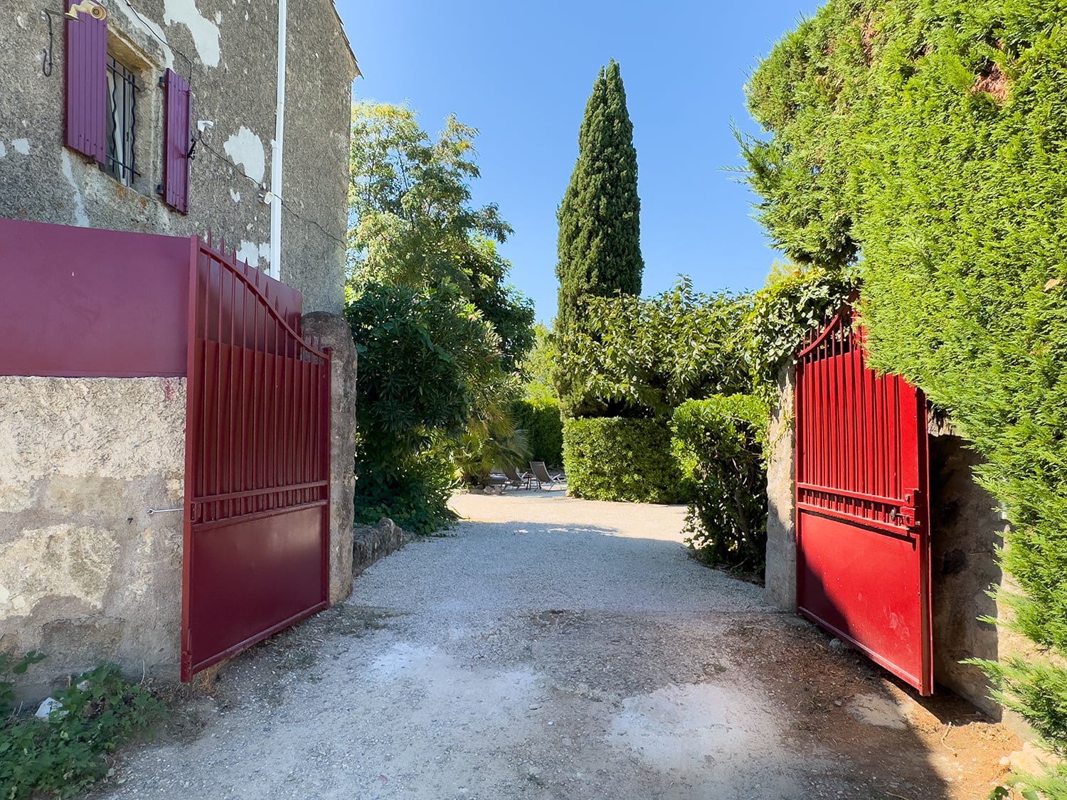 Entrance gates