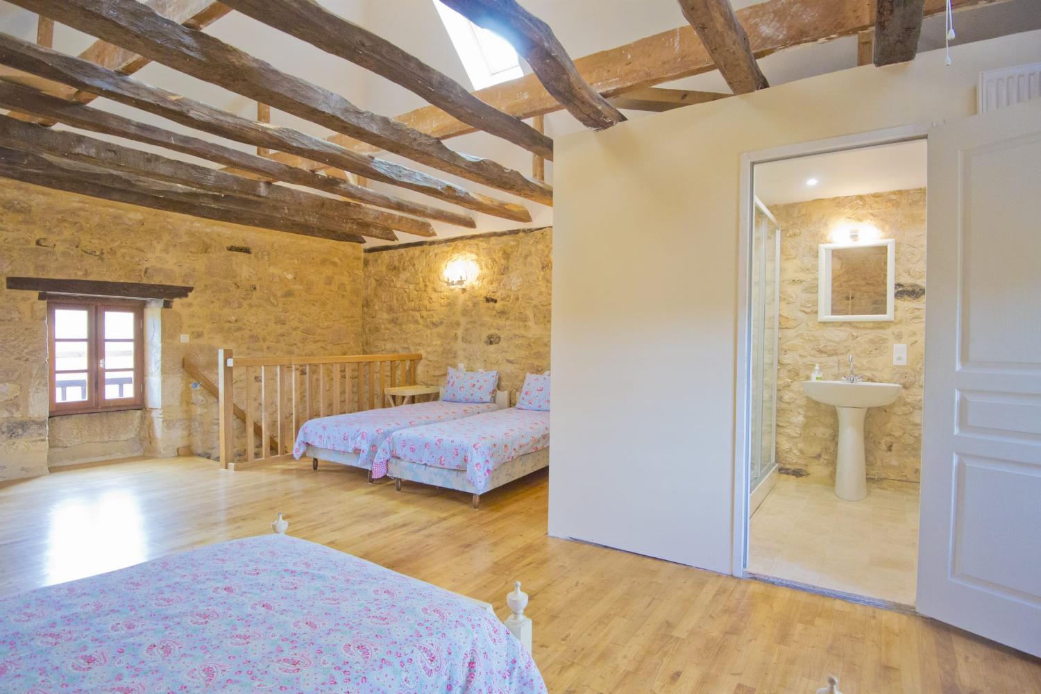 Bedroom | Holiday accommodation in Tarn-en-Garonne