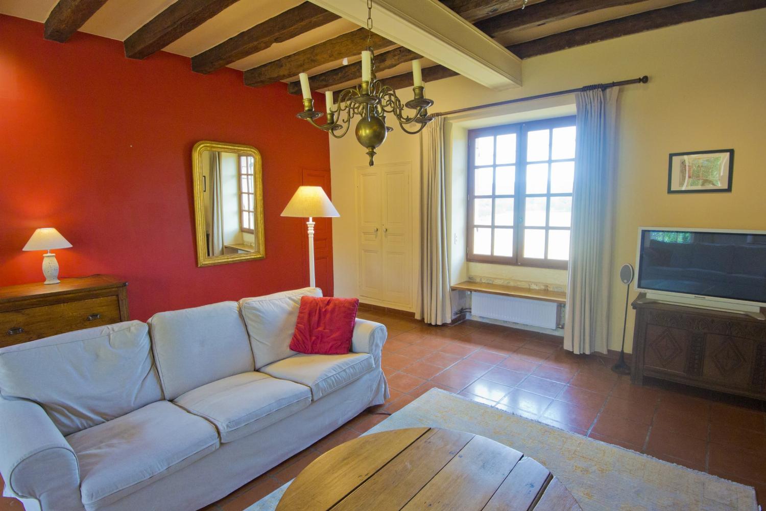 Living room | Holiday accommodation in Tarn-en-Garonne